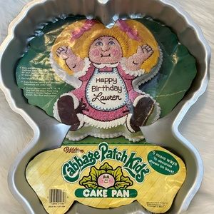 Vintage wilton cabbage patch kid cake pan
